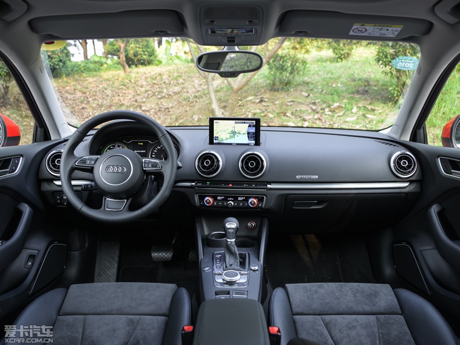 2015WA3 e-tron Sportback e-tron \Ӱ