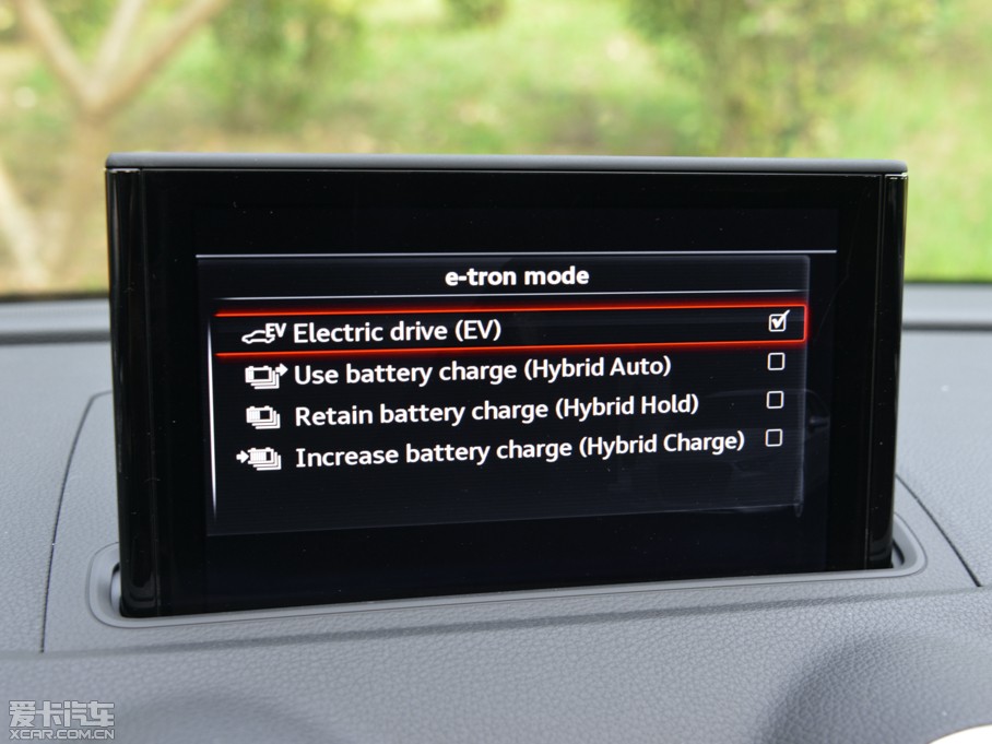 2015WA3 e-tron Sportback e-tron \Ӱ