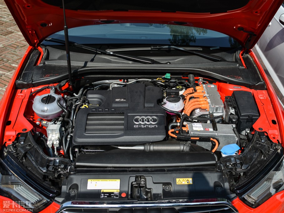 2015WA3 e-tron Sportback e-tron \Ӱ