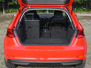 2015Sportback e-tron \Ӱ g