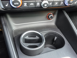 2015Sportback e-tron \Ӱ g