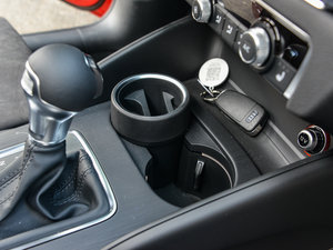 2015Sportback e-tron \Ӱ g