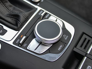 2015Sportback e-tron \Ӱ п؅^(q)