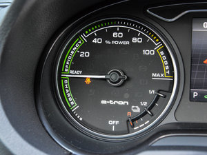 2015Sportback e-tron \Ӱ п؅^(q)