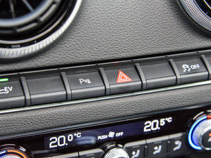 2015Sportback e-tron \Ӱ п؅^