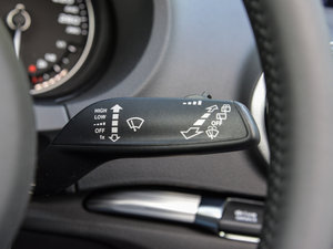 2015Sportback e-tron \Ӱ п؅^