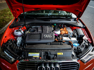 2015Sportback e-tron \Ӱ 