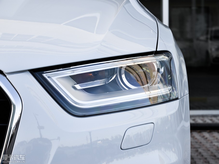 2015?yun)WQ3 30 TFSI m