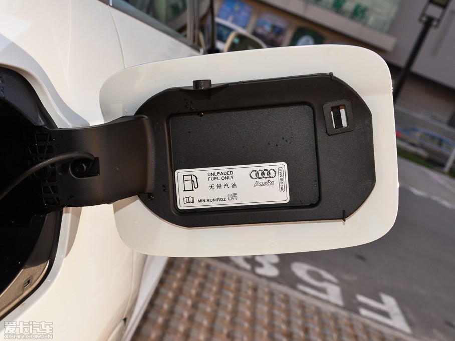 2015?yun)WQ3 30 TFSI m