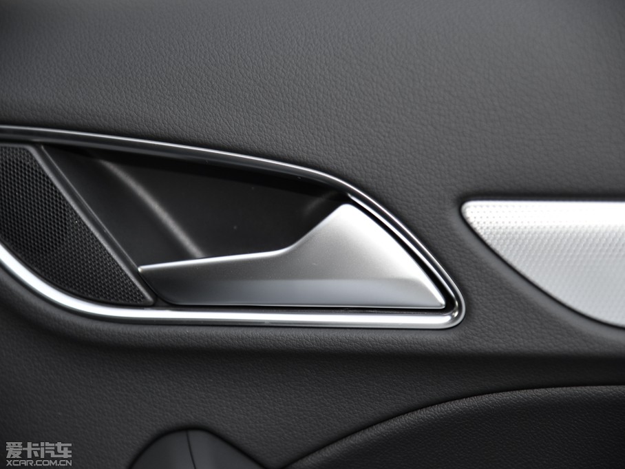 2015?yun)WQ3 30 TFSI m