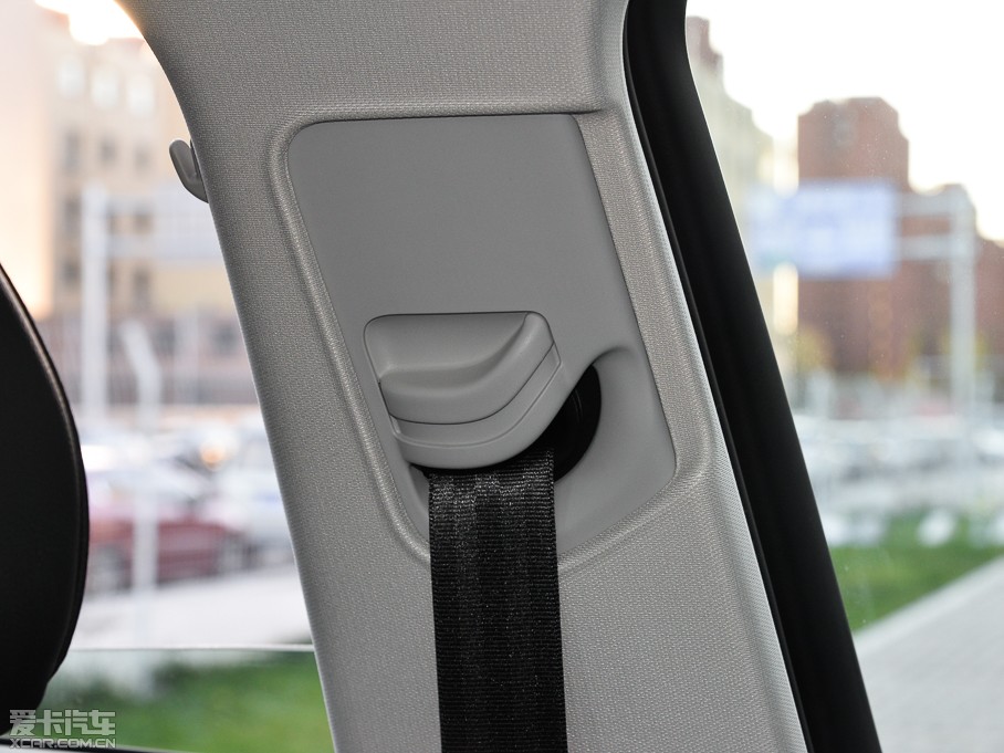 2015?yun)WQ3 30 TFSI m