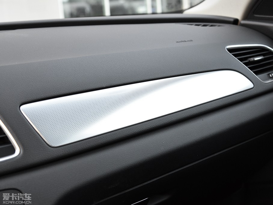 2015?yun)WQ3 30 TFSI m