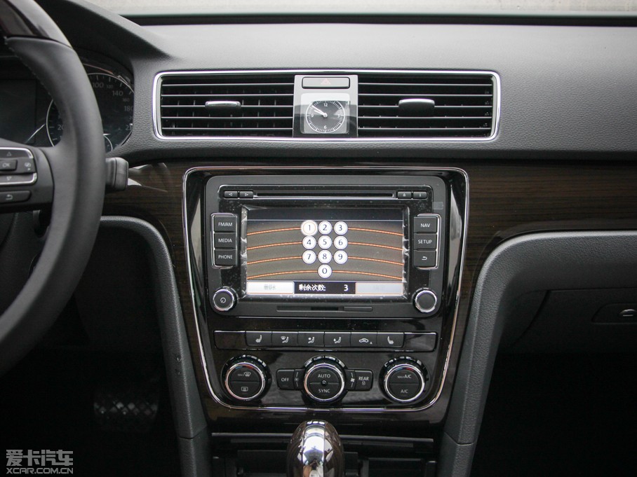 2014款帕萨特2.0tsi dsg御尊导航版
