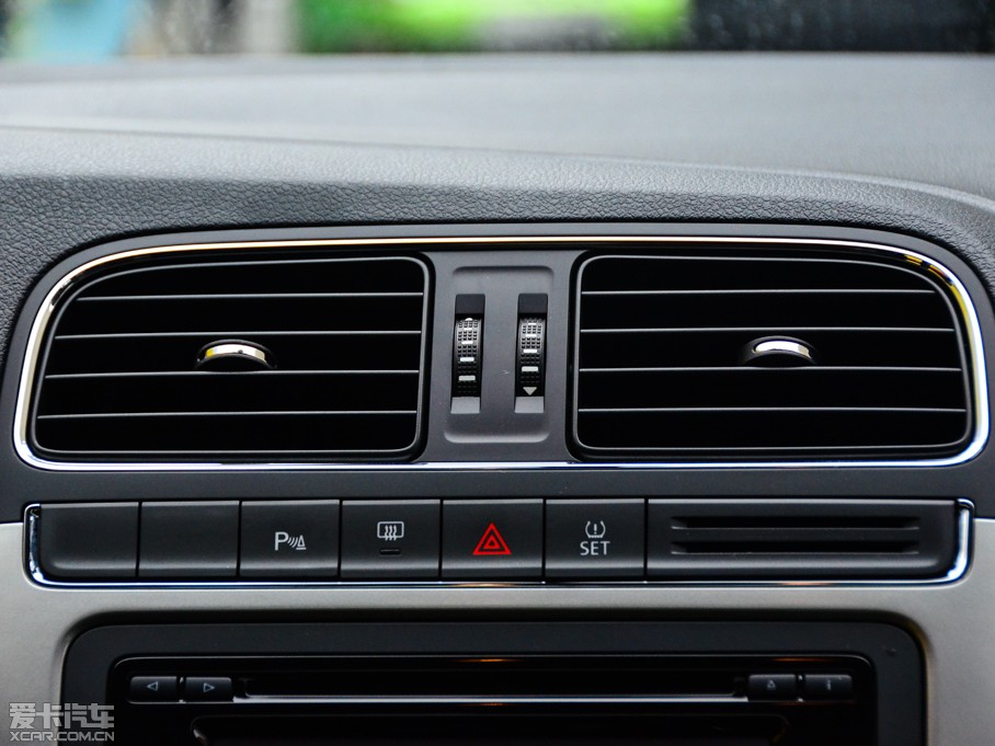 2014��Cross Polo 1.6L �ԄӰ�