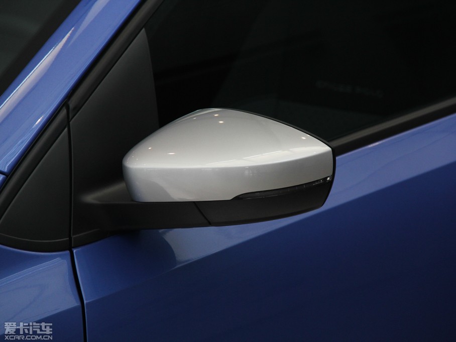 2014Cross Polo 1.6L քӰ