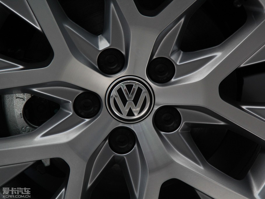 2014Cross Polo 1.6L քӰ