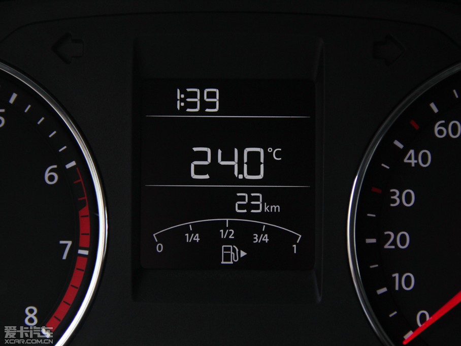 2014Cross Polo 1.6L քӰ