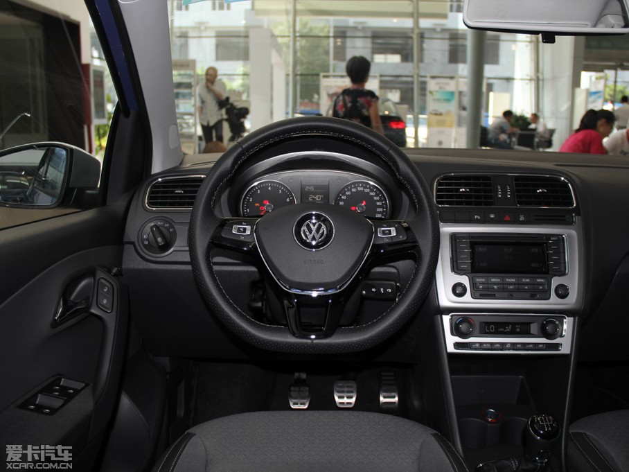 2014Cross Polo 1.6L քӰ