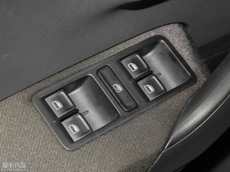 2014Cross Polo 1.6L ԄӰ