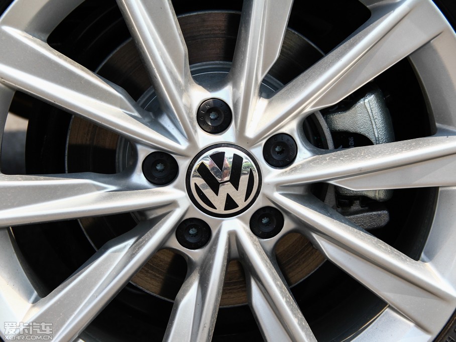 2015;^ 1.8TSI ԄӃm