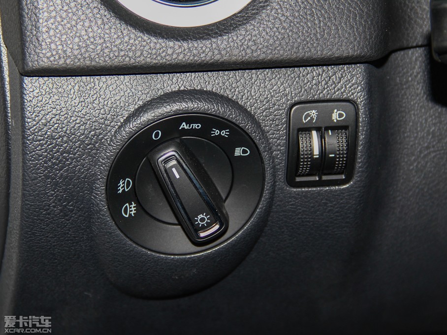 2015;^ 1.8TSI ԄӃm