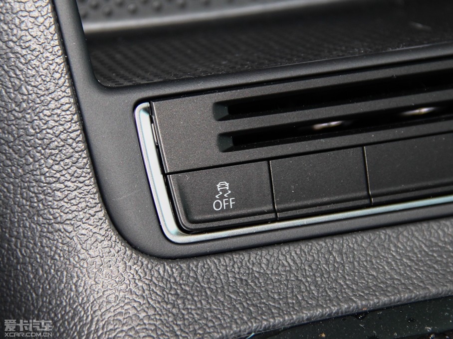 2015;^ 1.8TSI ԄӃm