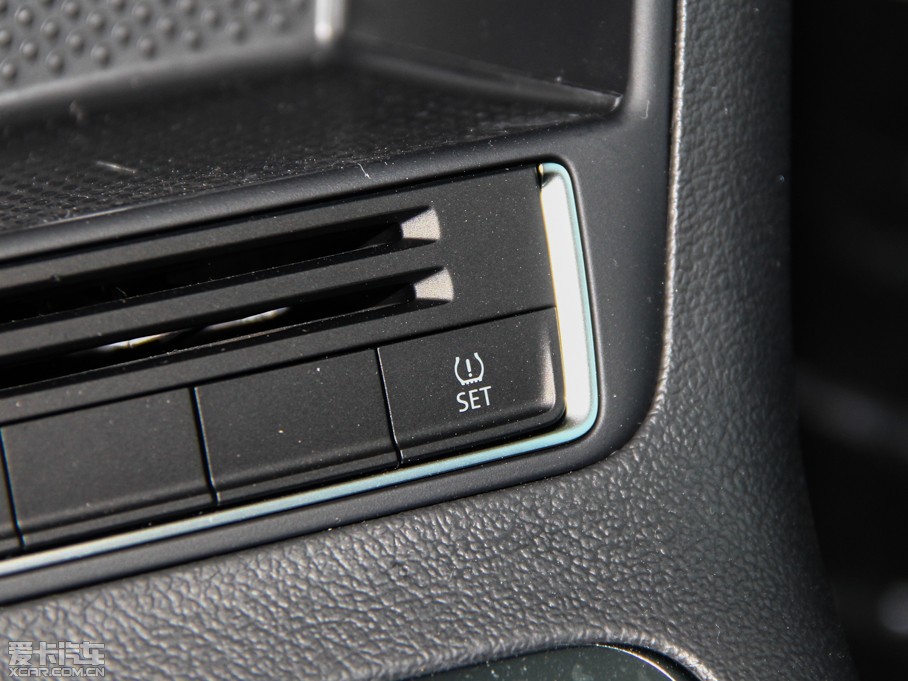 2015;^ 1.8TSI ԄӃm