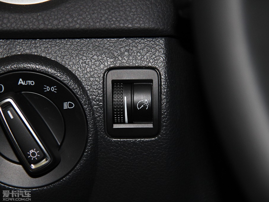 2015;^ 2.0TSI Ԅ(dng)(q)Ş