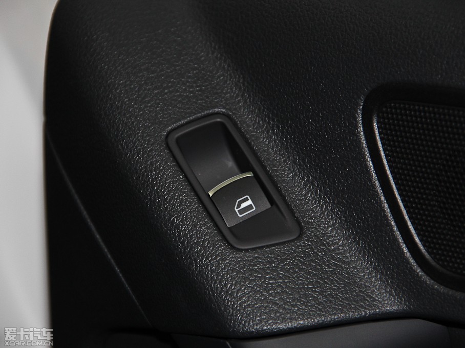 2015;^ 2.0TSI Ԅ(q)Ş