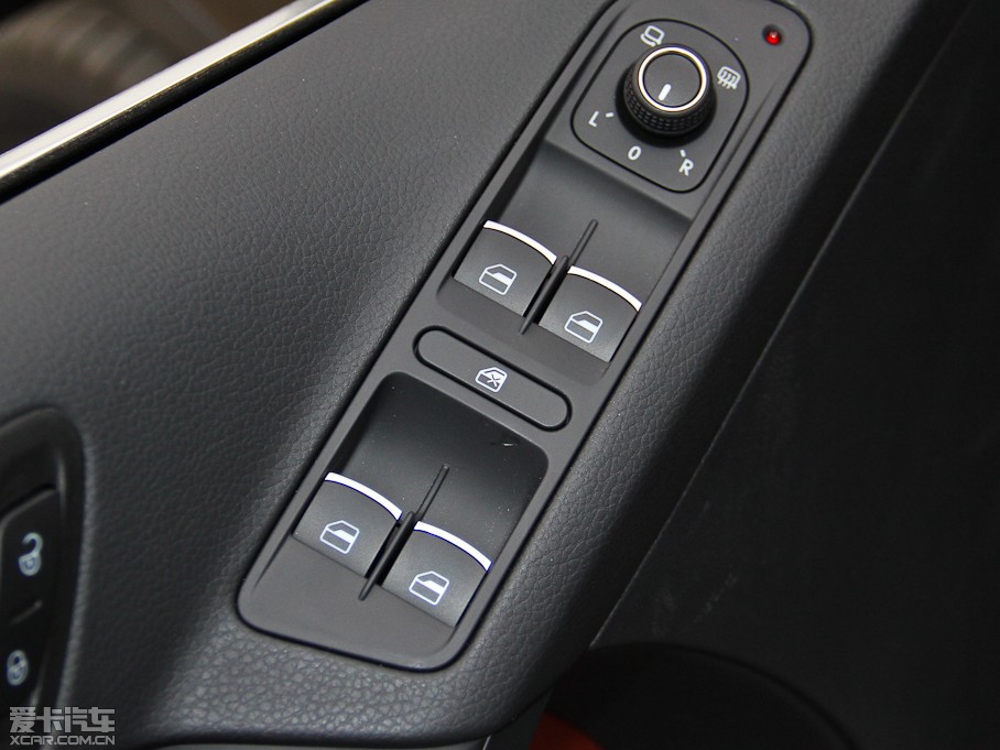 2015;^ 2.0TSI Ԅ(q)Ş