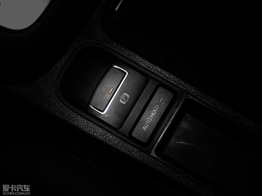 2015;^ 1.8TSI Ԅ(q)A