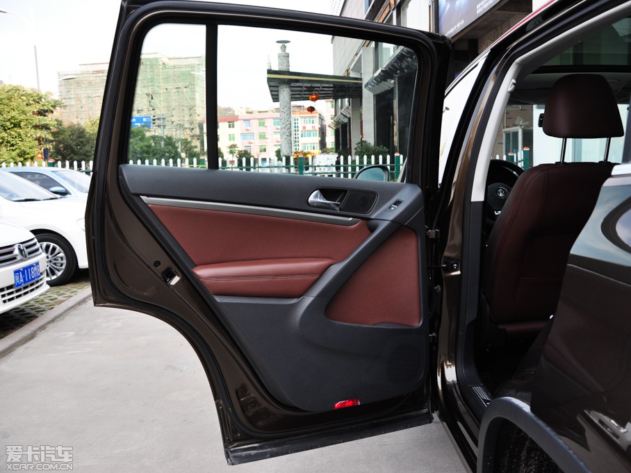 2015;^ 2.0TSI Ԅ(dng)(q)A