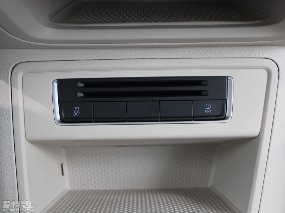 2015;^ 1.8TSI Ԅ(q)A