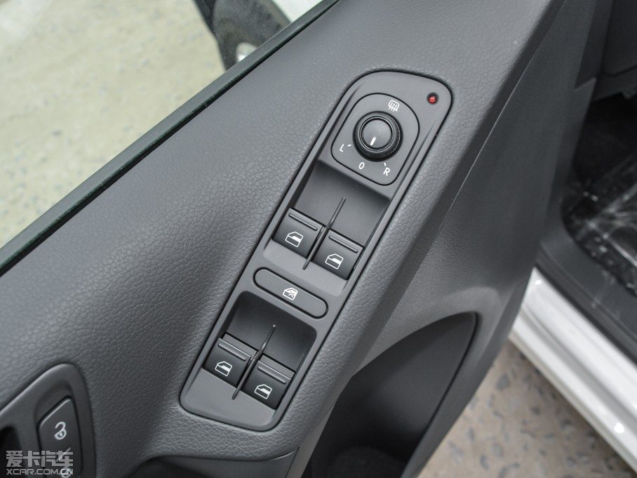 2015;^ 1.8TSI ք(dng)(q)L(fng)а