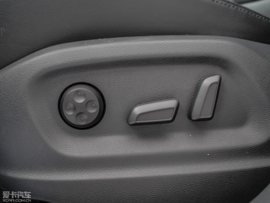 2015;^ 1.8TSI ԄӃ(q)A