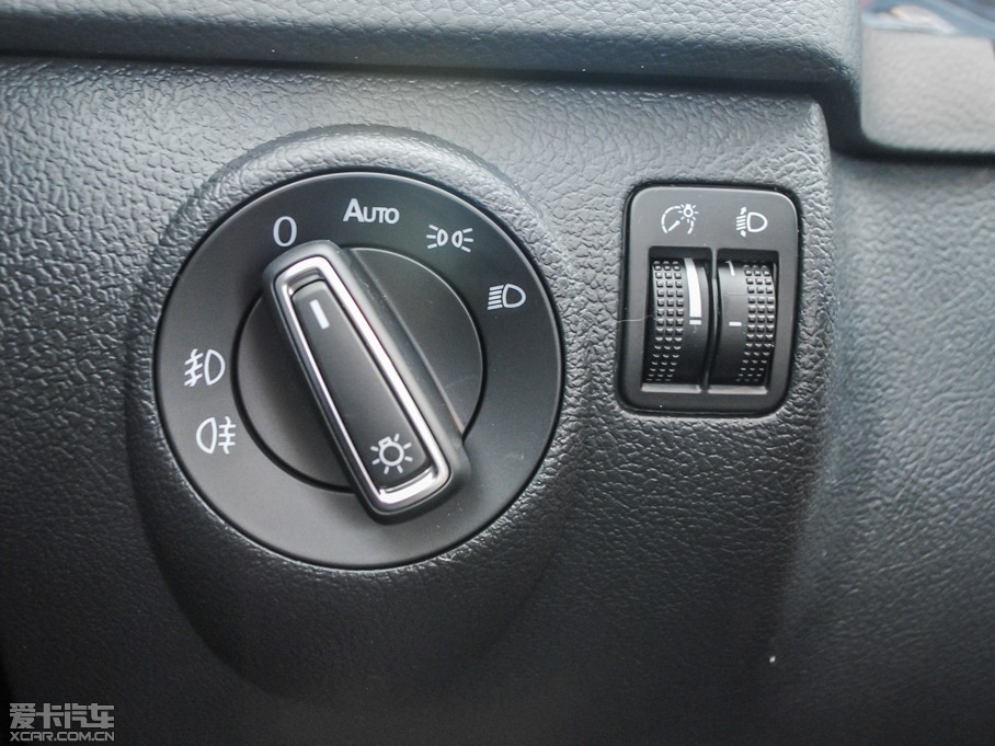 2015;^ 1.8TSI ԄӃA