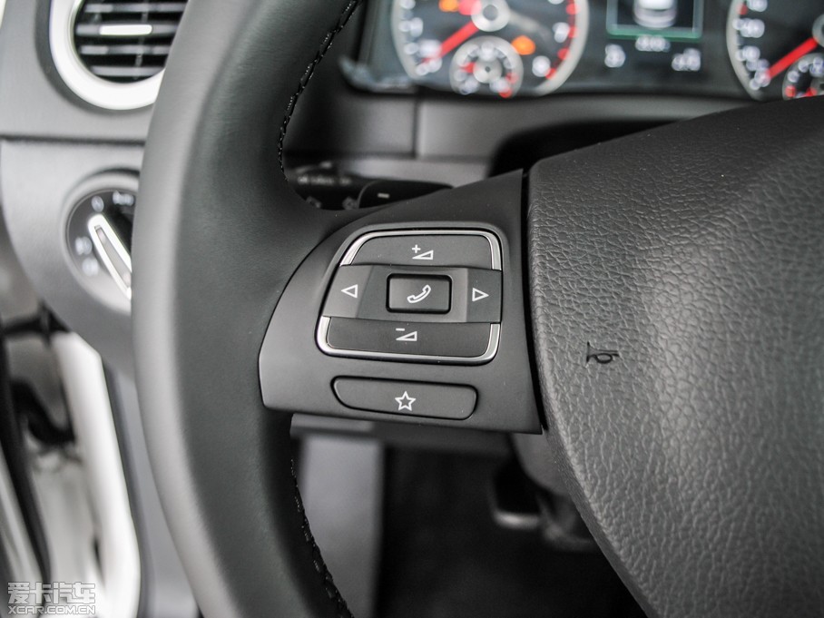 2015;^ 1.8TSI ԄӃA