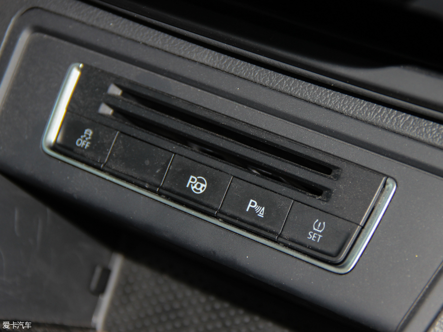 2015;^ 2.0TSI Ԅ(q)Ş