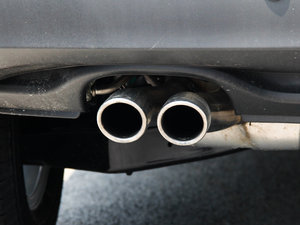 2015款1.8TSI 自动两驱舒适版 排气管