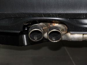 2015款1.8TSI 自动四驱舒适版 排气管