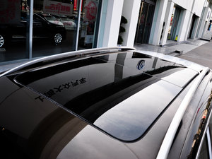 2015款2.0TSI 自动四驱豪华版 车顶