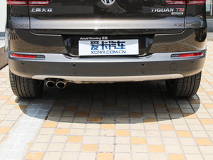 2015款2.0TSI 自动四驱旗舰版 排气管
