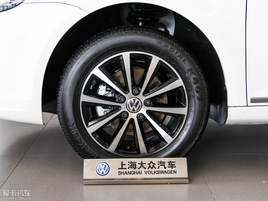 2015; 1.4T Զ30