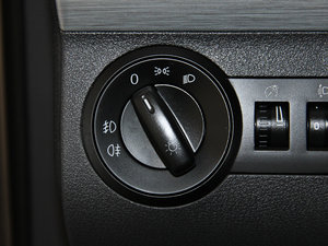 20151.4T քL(fng)а 5 g