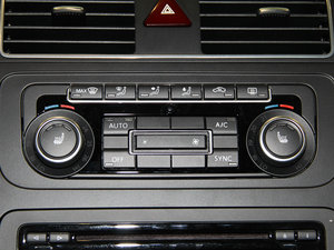 20151.4T ԄӺA 5 п؅^