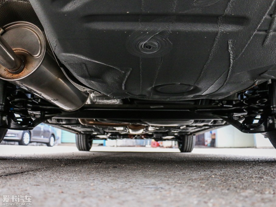 2015ɣ{ 1.6L Ԅ(dng)L(fng)а