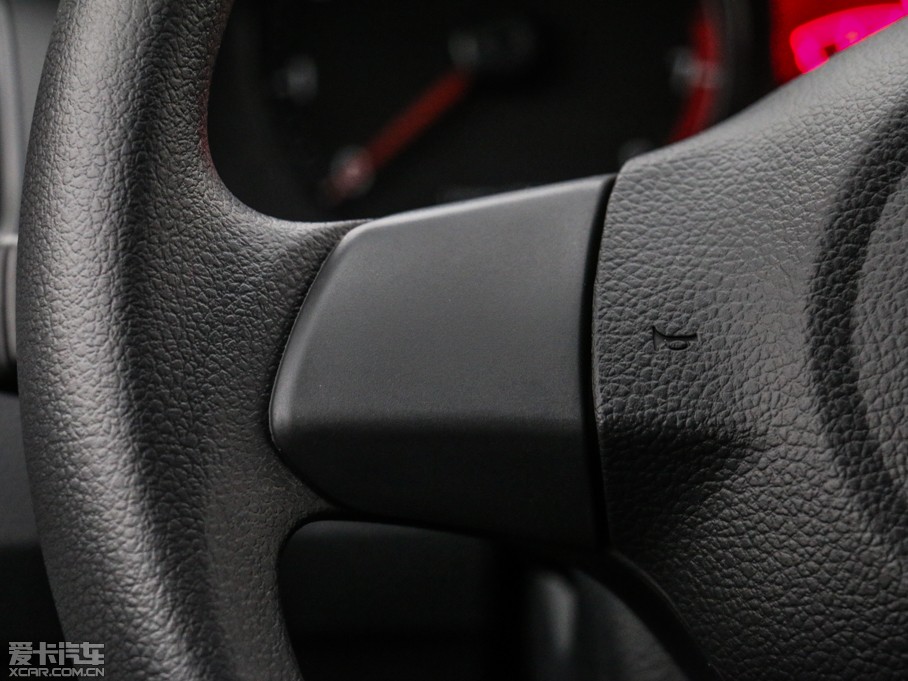 2015ɣ{ 1.6L Ԅ(dng)L(fng)а