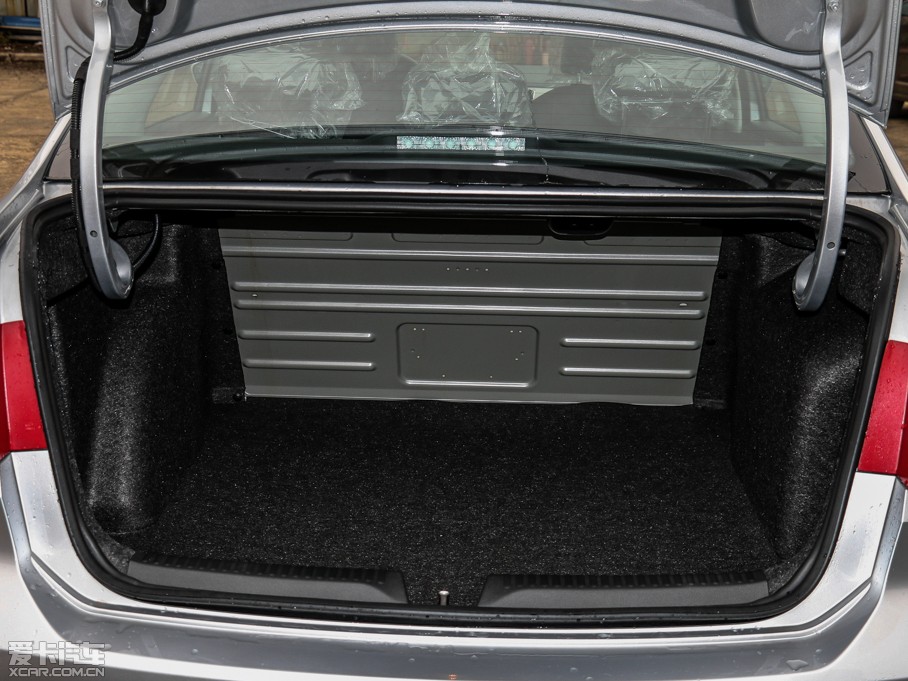 2015ɣ{ 1.6L Ԅ(dng)m