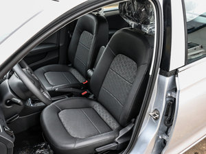 2015款1.6L 自动舒适版 主驾驶座椅
