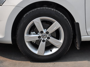 2015款1.6L 手动舒适版 轮圈